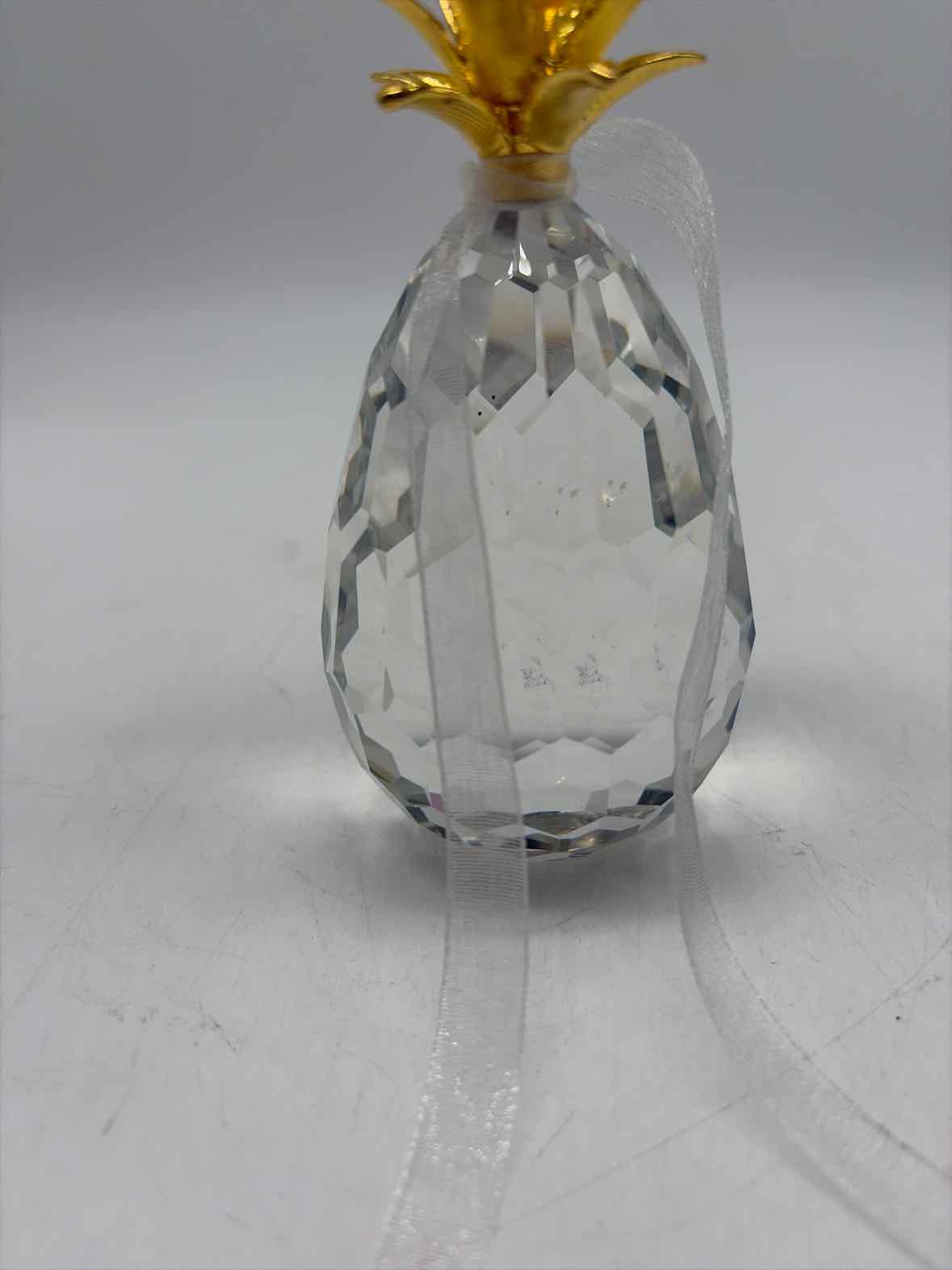 Clear Crystal Faceted Pineapple Decorative Accessory | True Fashionistas.