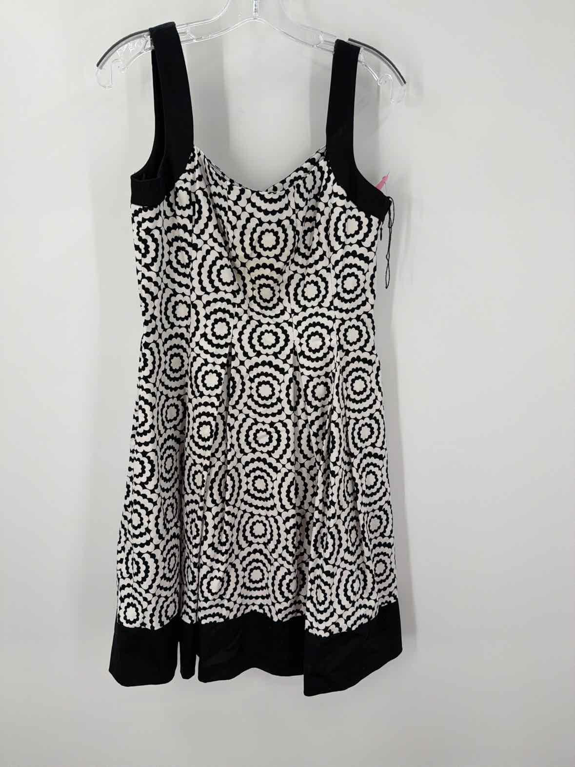 Pre-Owned Maggy L Black Size 8 Short Sleeveless Dress | True Fashionistas.