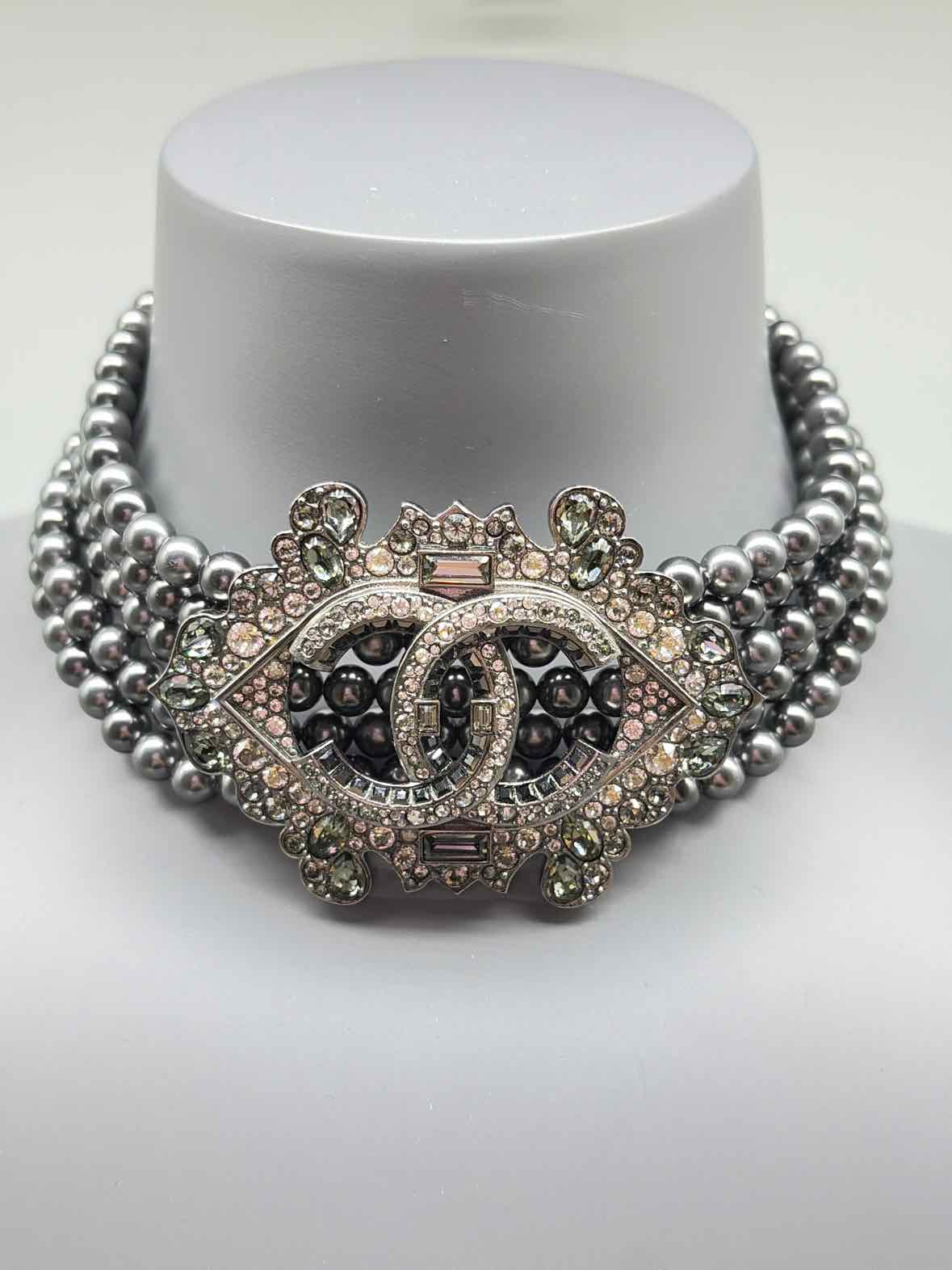 Pre-Owned Chanel Silver Multi Strand Choker Necklace | True Fashionistas.