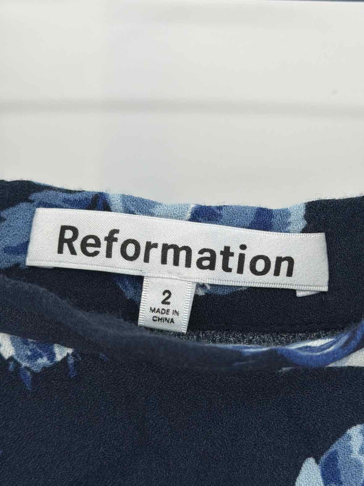 Pre-Owned Reformation Navy Size 2 Maxi Skirt | True Fashionistas.