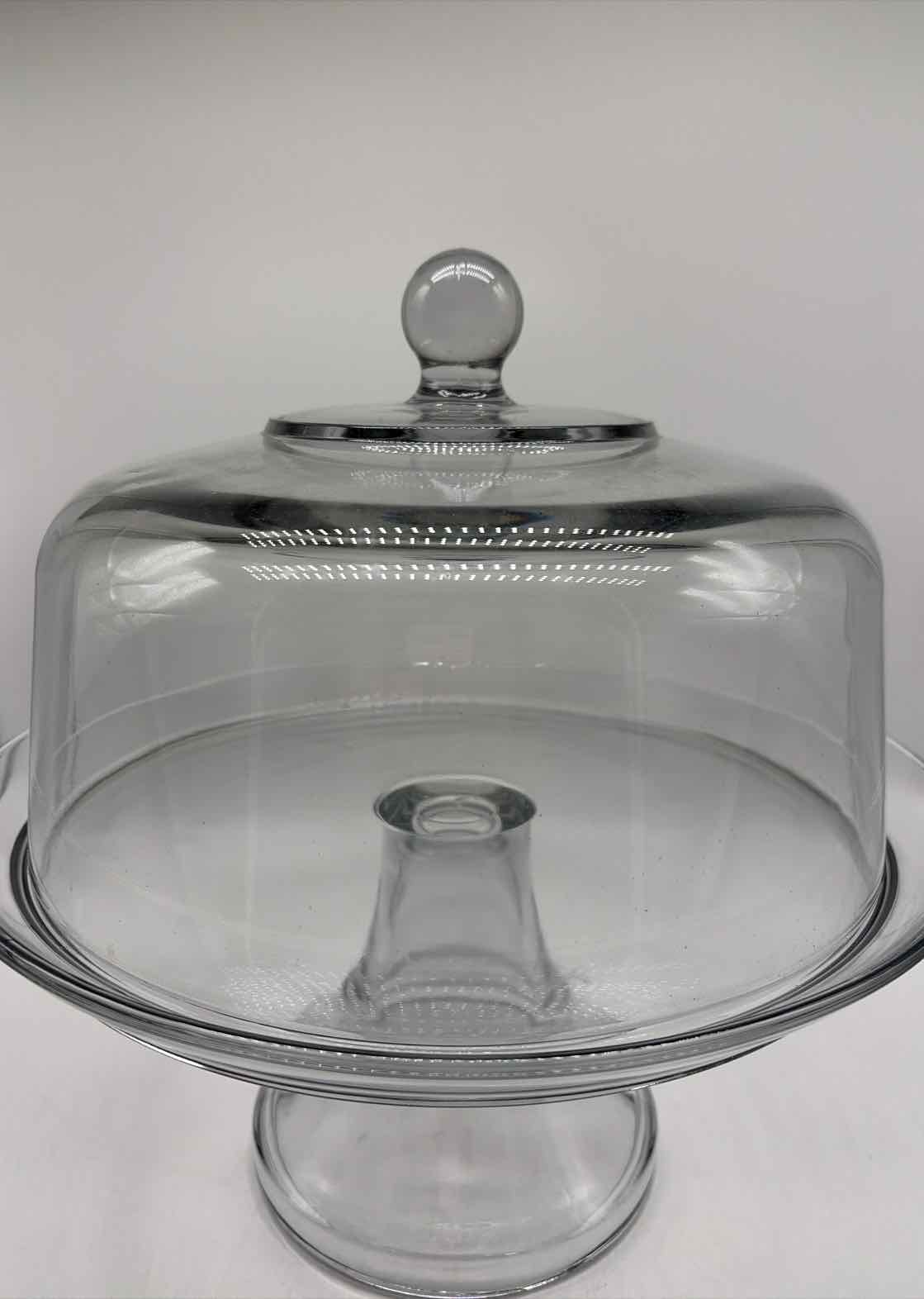 Glass Cake Stand | True Fashionistas.