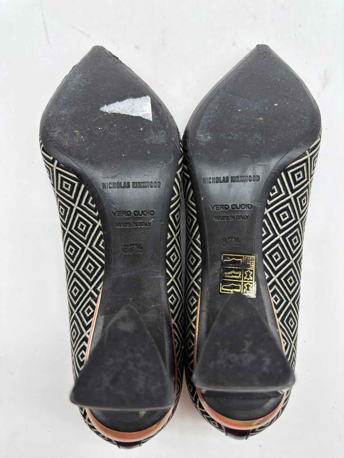 Pre-Owned Nicholas Kirkwood Black Size 37.5 Block Heel Heels | True Fashionistas.