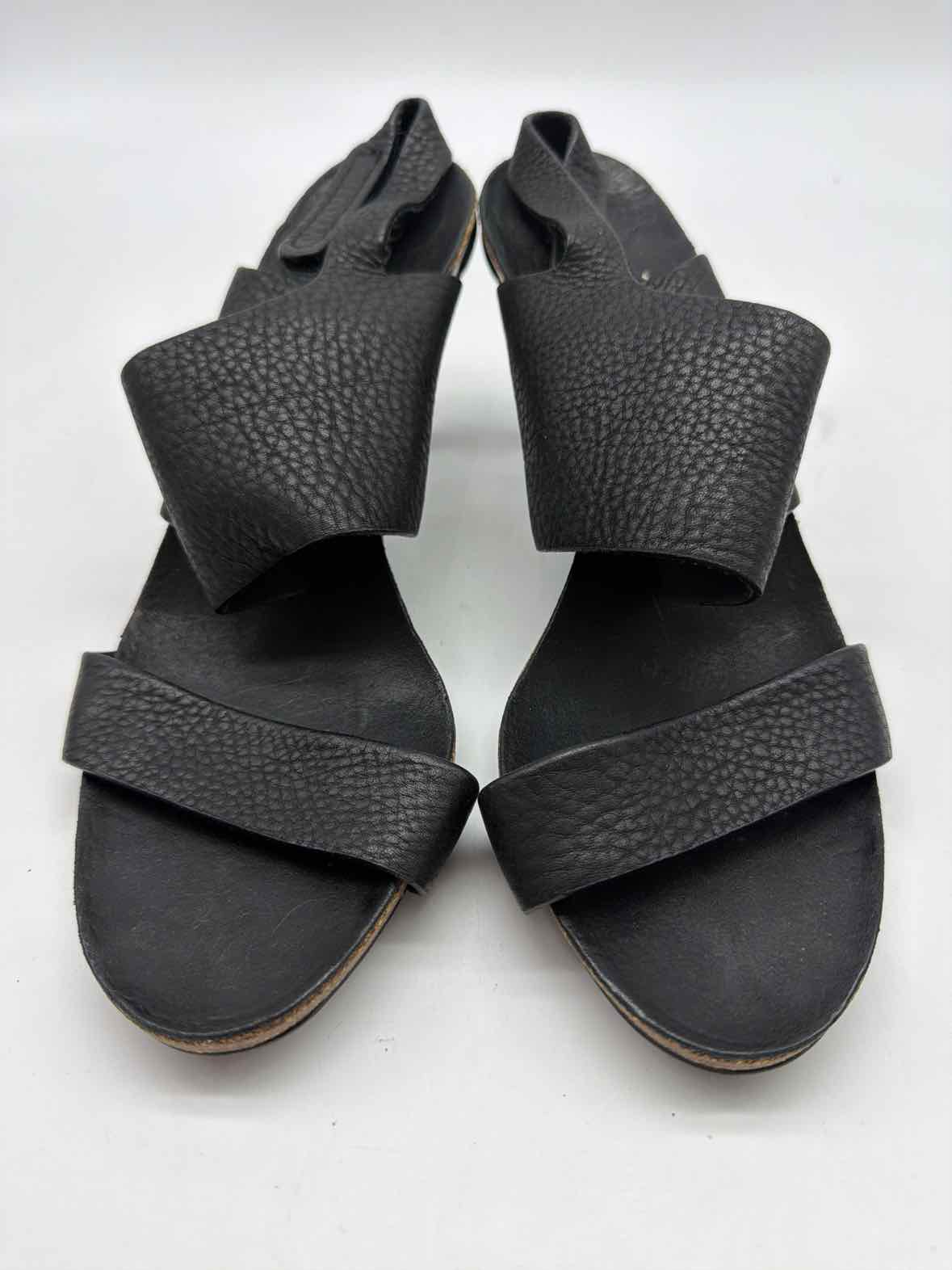 Pre-Owned Pedro Garcia Black Size 37 Strappy Heels | True Fashionistas.