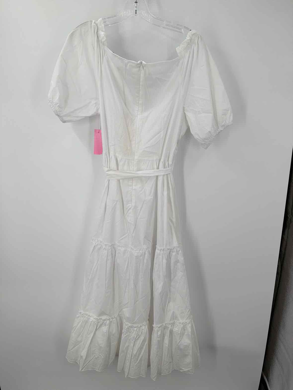 Pre-Owned Marilyn's White Size 46 Long Short Sleeve Dress | True Fashionistas.