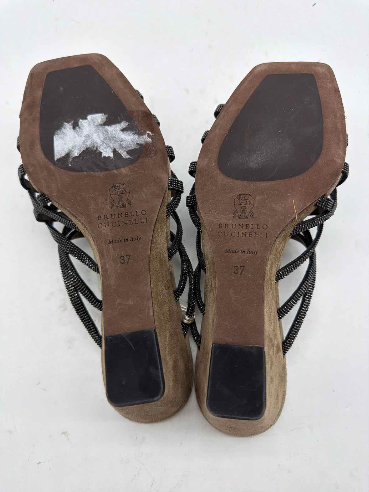 Pre-Owned Brunello Cucinelli Grey Size 37 Wedge Heels | True Fashionistas.
