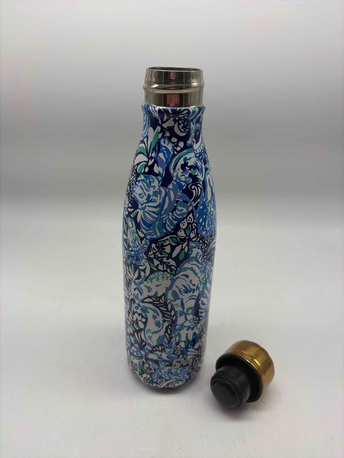 Lilly Pulitzer Blue Thermos | True Fashionistas.