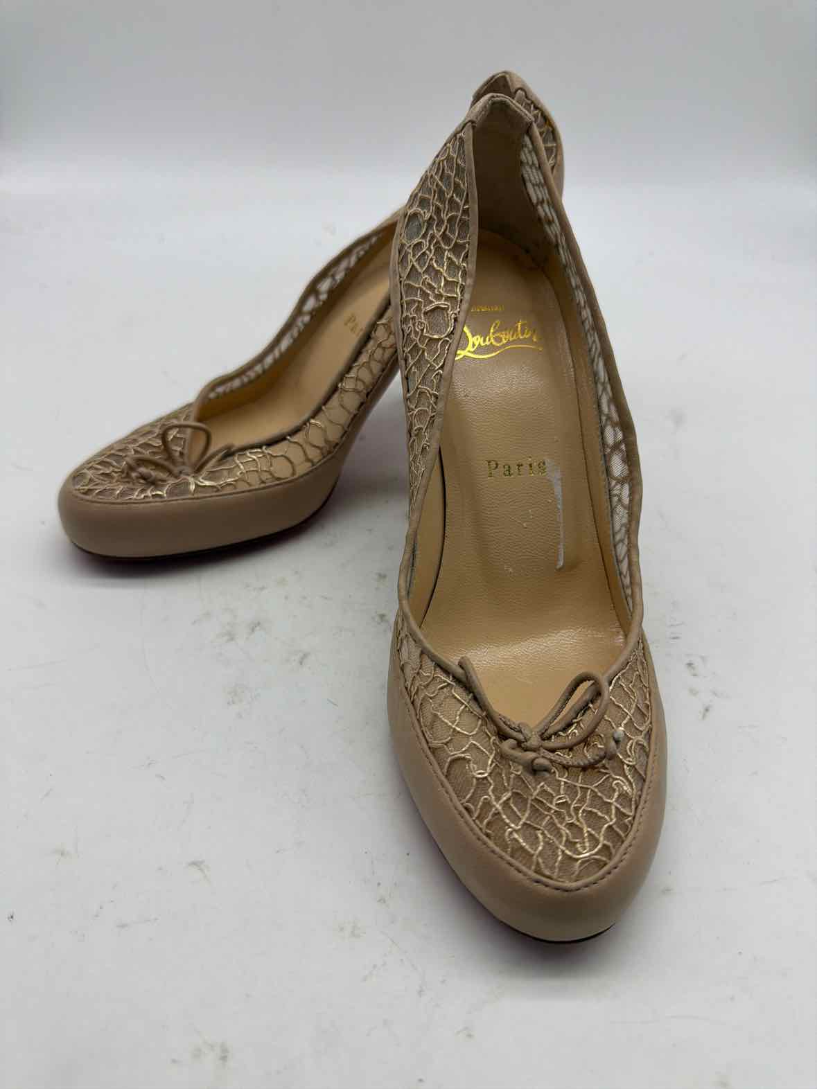 Pre-Owned Christian Louboutin Tan Size 36.5 Pump Heels | True Fashionistas.