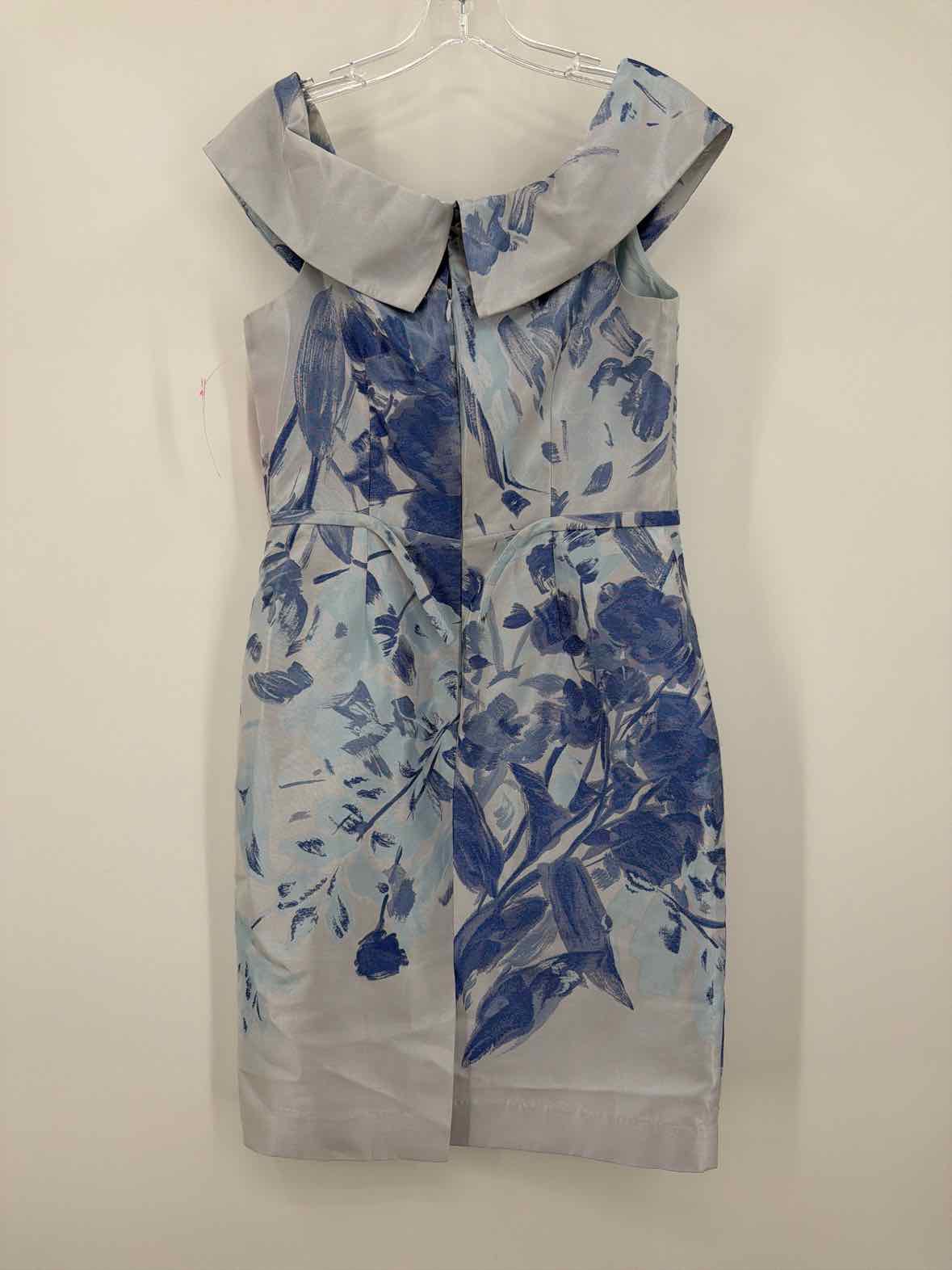 Pre-Owned Teri Jon Blue Size 8 Short Sleeveless Dress | True Fashionistas.