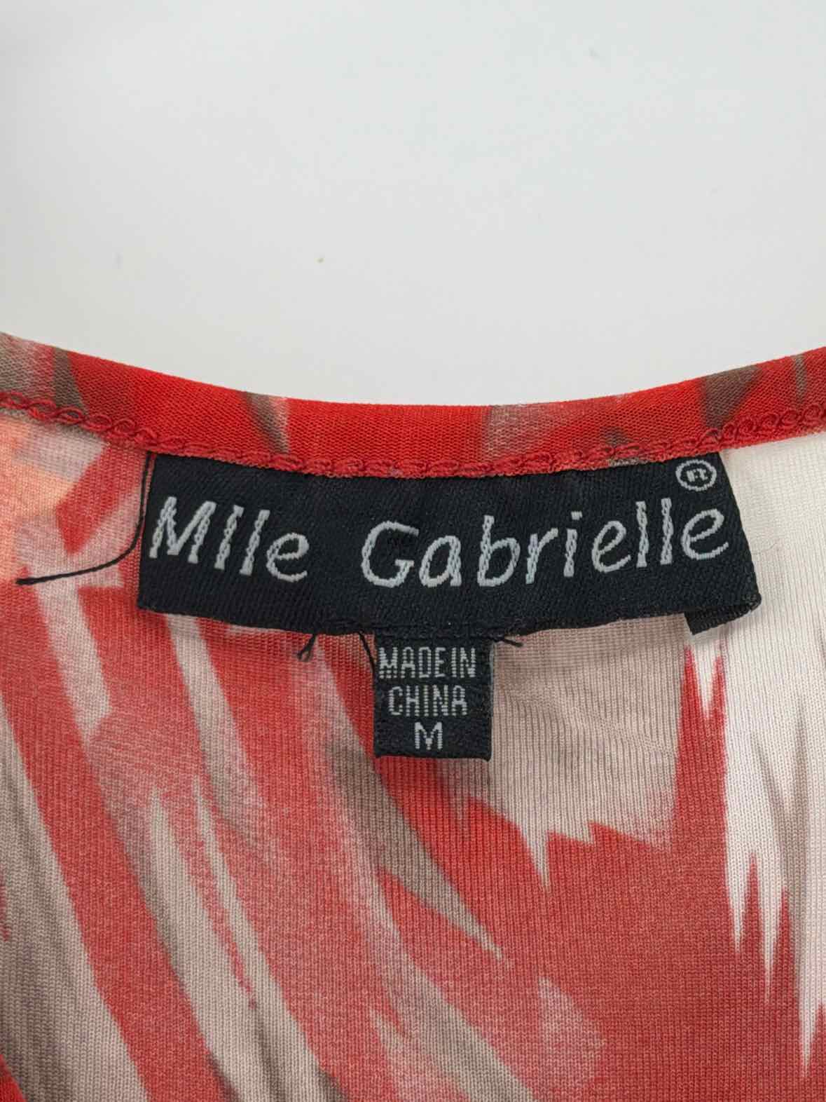 Pre-Owned Mlle Gabrielle Red Size Medium Short Sleeveless Dress | True Fashionistas.