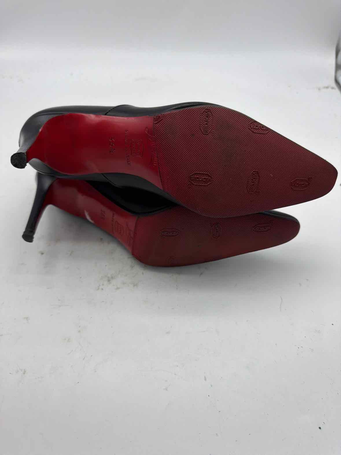 Pre-Owned Christian Louboutin Black Size 6.5 Leather Ankle Boot Boots | True Fashionistas.