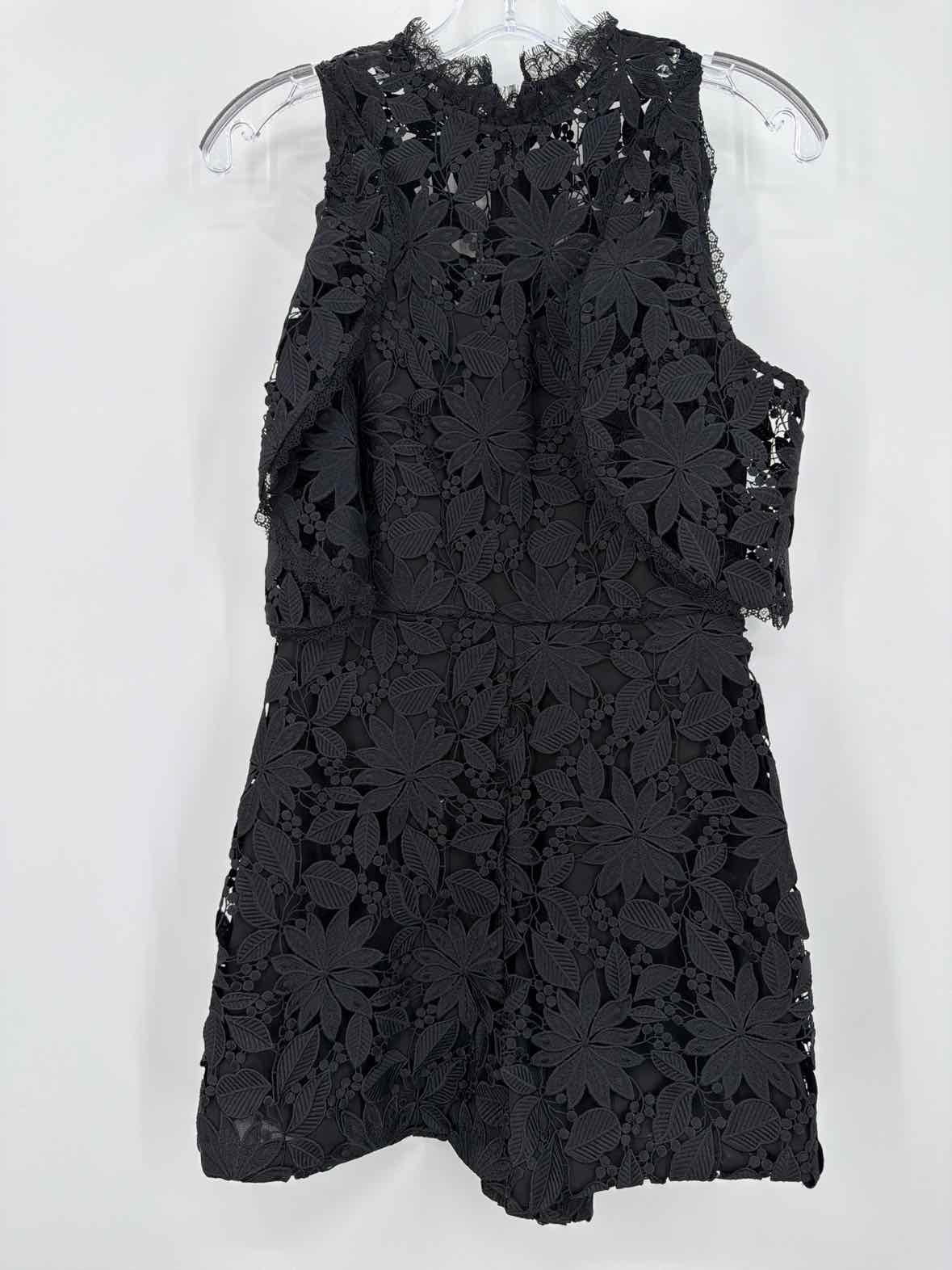 Pre-Owned Alice + Olivia Black Size 2 Lace Long Sleeve Romper | True Fashionistas.