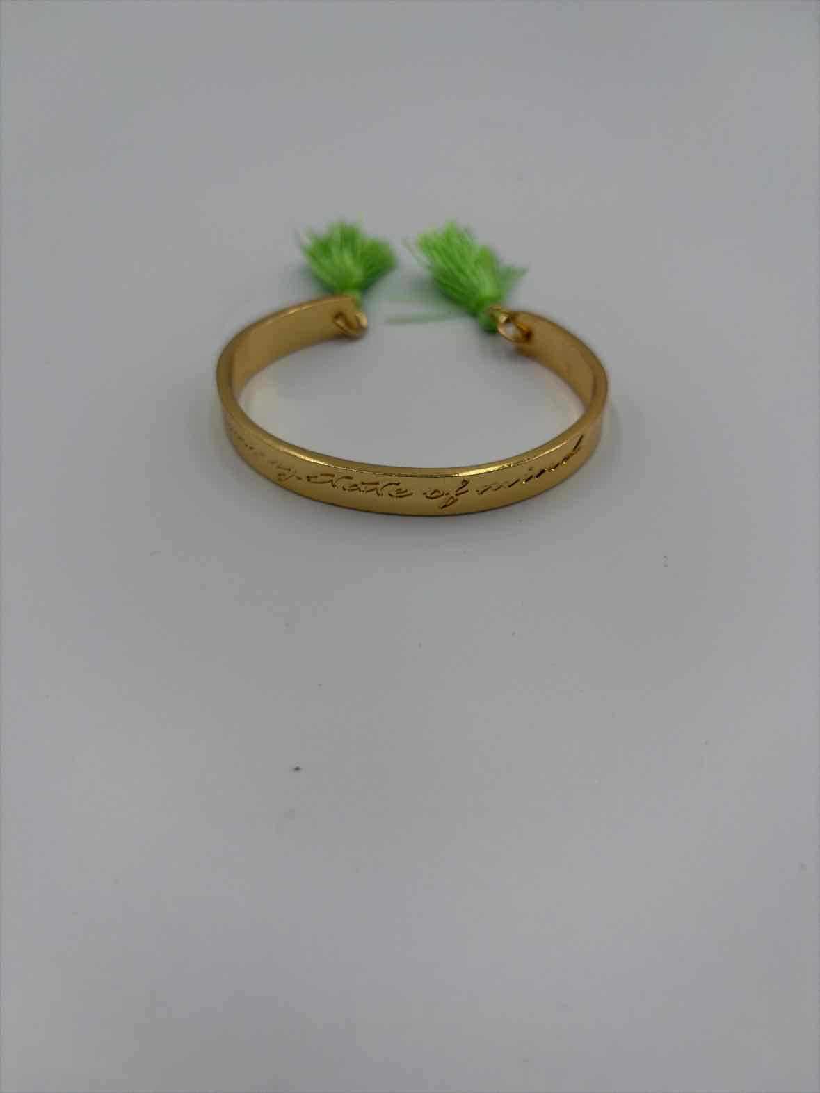 Lilly Pulitzer Gold Bangle Bracelet | True Fashionistas.