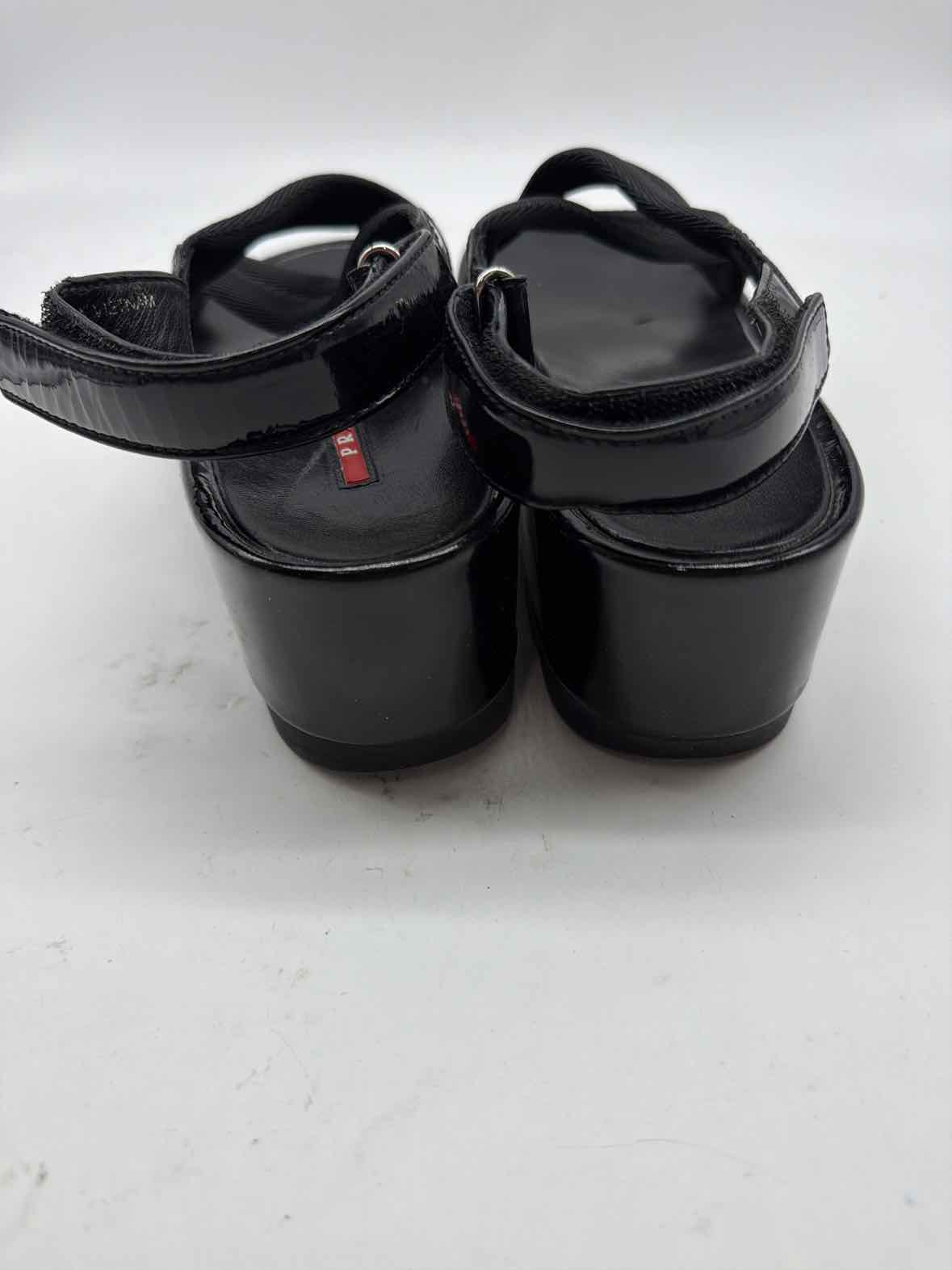 Pre-Owned Prada Black Size 38 Patent Leather Platform Sandals | True Fashionistas.