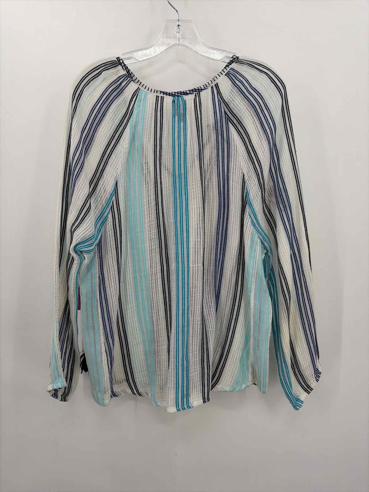 Pre-Owned Blue Saks Fifth Avenue White Size Large Long Sleeve Blouse | True Fashionistas.