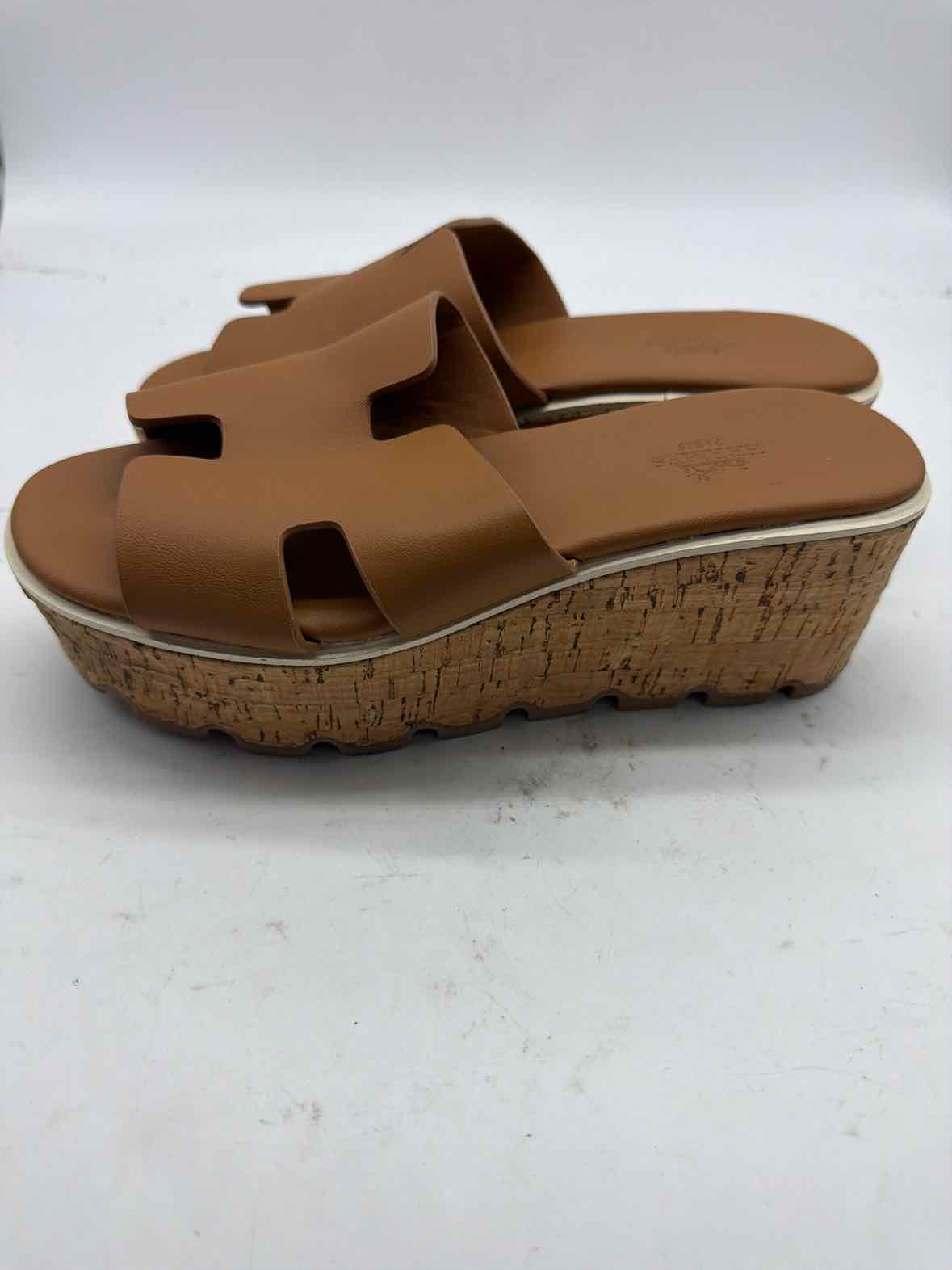 Pre-Owned Hermes Tan Size 6 Eze 30 Sandal Sandals | True Fashionistas.