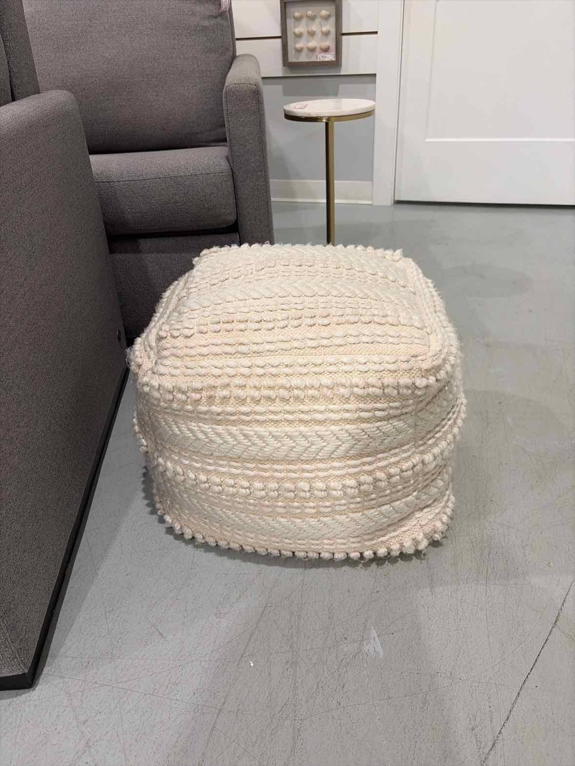 Beige Ottoman | True Fashionistas.