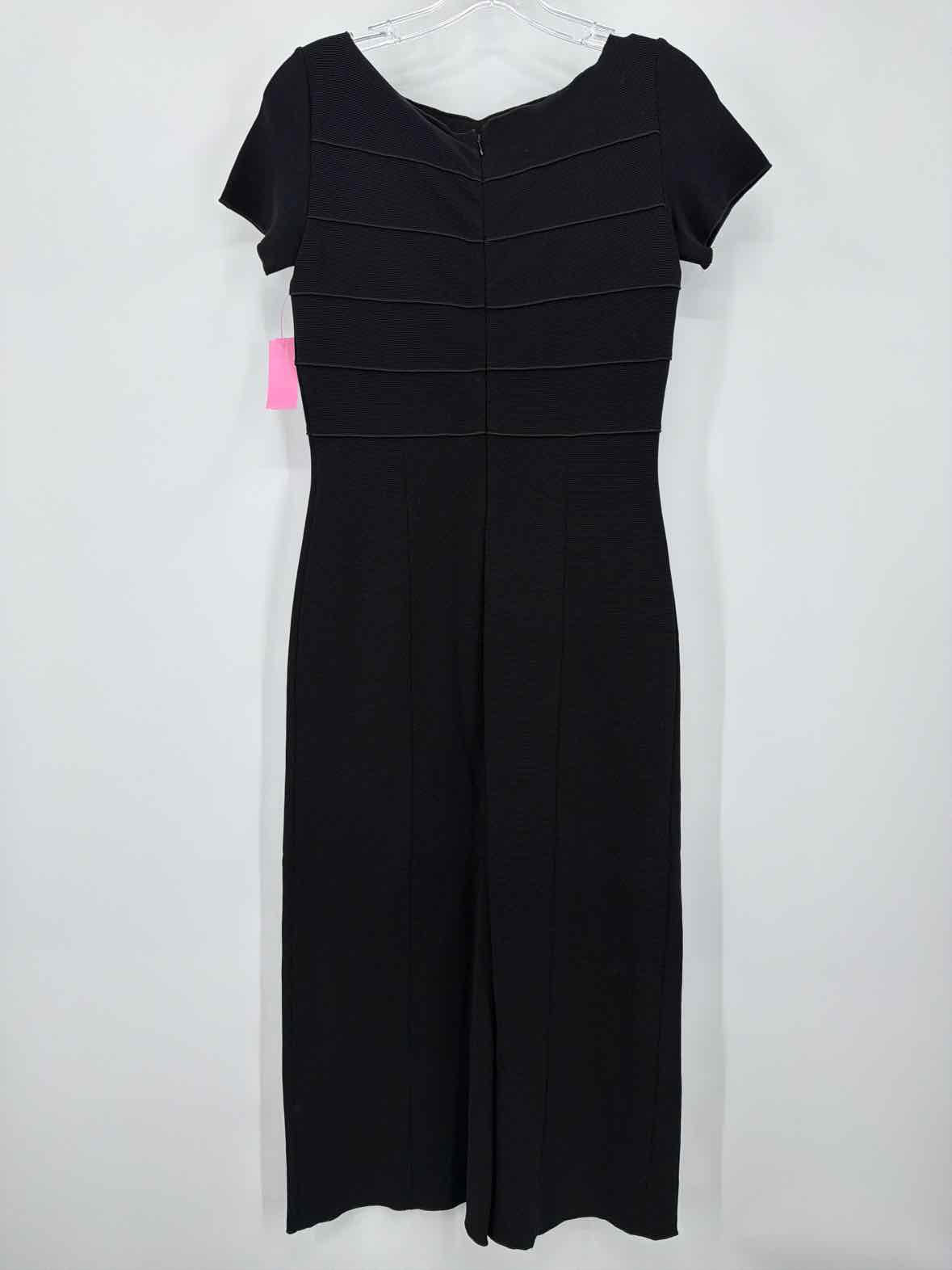 Pre-Owned Armani Collezioni Black Size 6 Knit Short Short Sleeve Dress | True Fashionistas.