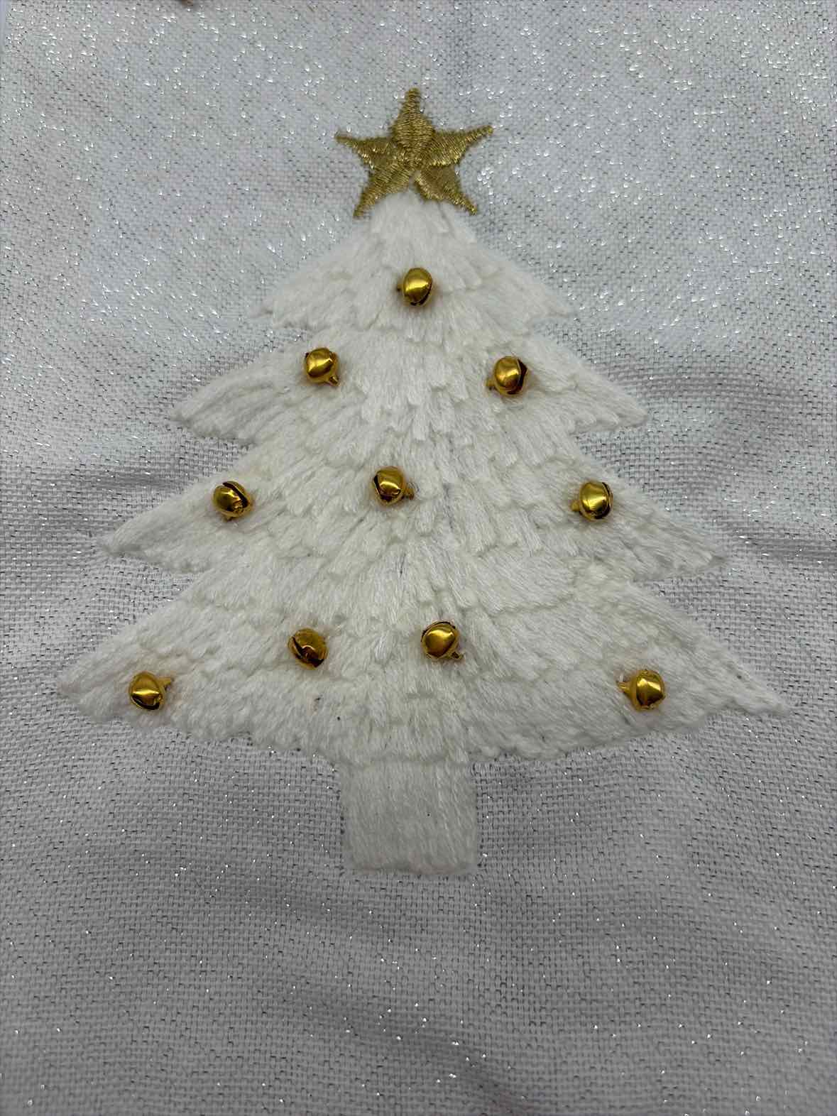 White Christmas Tree Emroidered Towel | True Fashionistas.