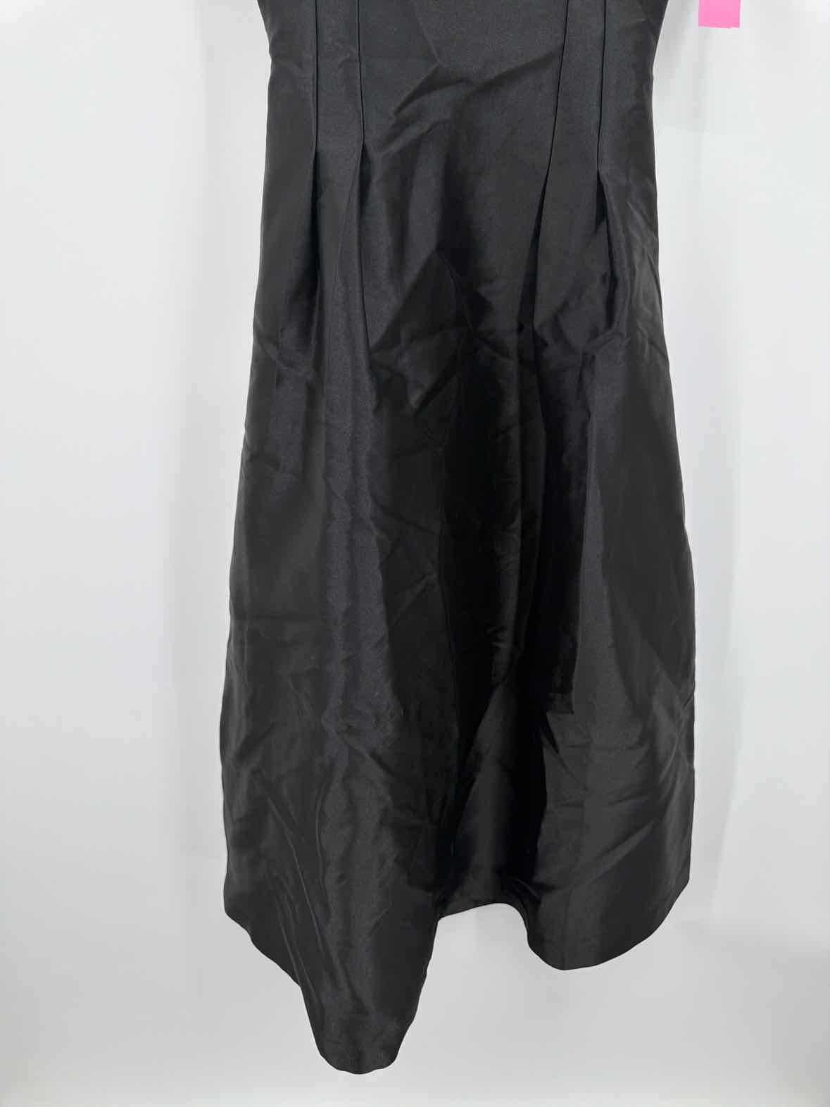 Pre-Owned Chats Black Size Small Midi Evening Gown | True Fashionistas.