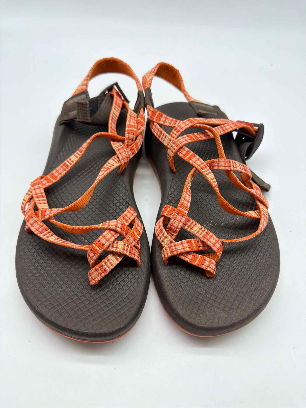Pre-Owned Chaco Brown Size 8 Strappy Sandals | True Fashionistas.