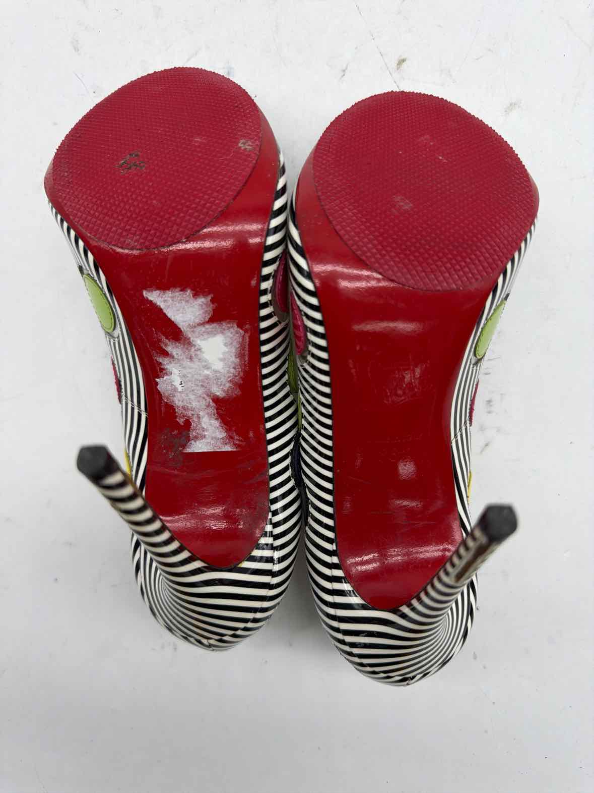 Pre-Owned Christian Louboutin Blue Size 36.5 Peep Toe Heels | True Fashionistas.