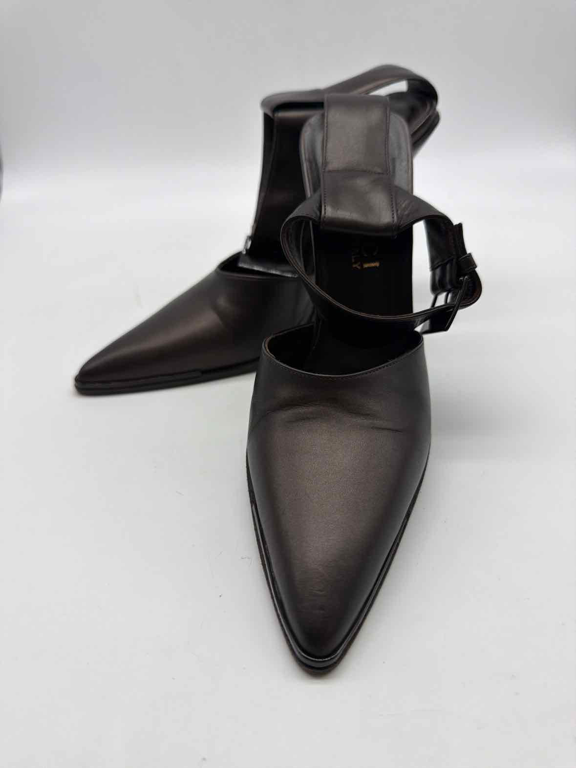 Pre-Owned Gucci Brown Size 5.5 Ankle Strap Heels | True Fashionistas.