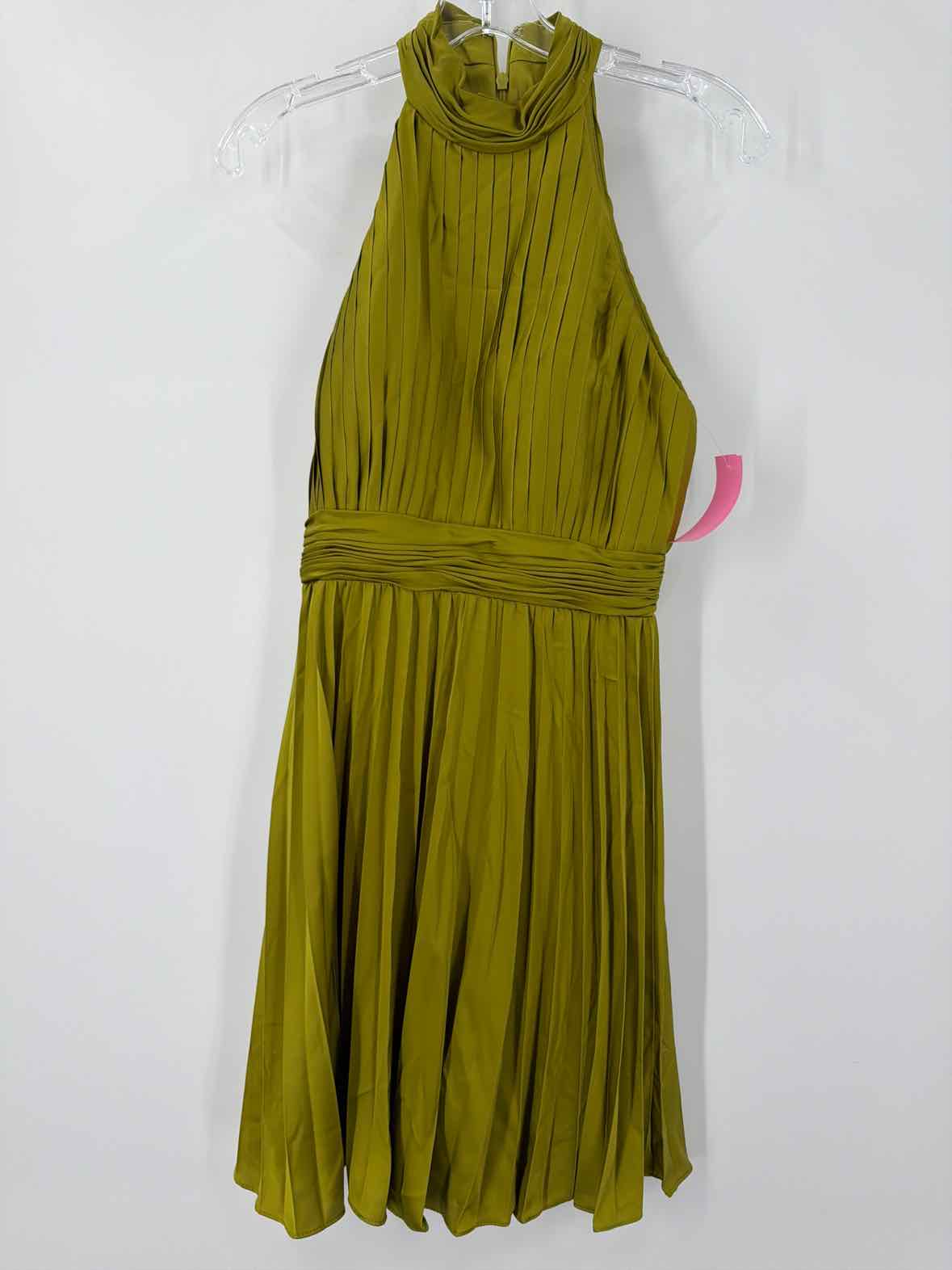 Pre-Owned Ieena for Mac Duggal Green Size 0 Cocktail Short Sleeveless Dress | True Fashionistas.