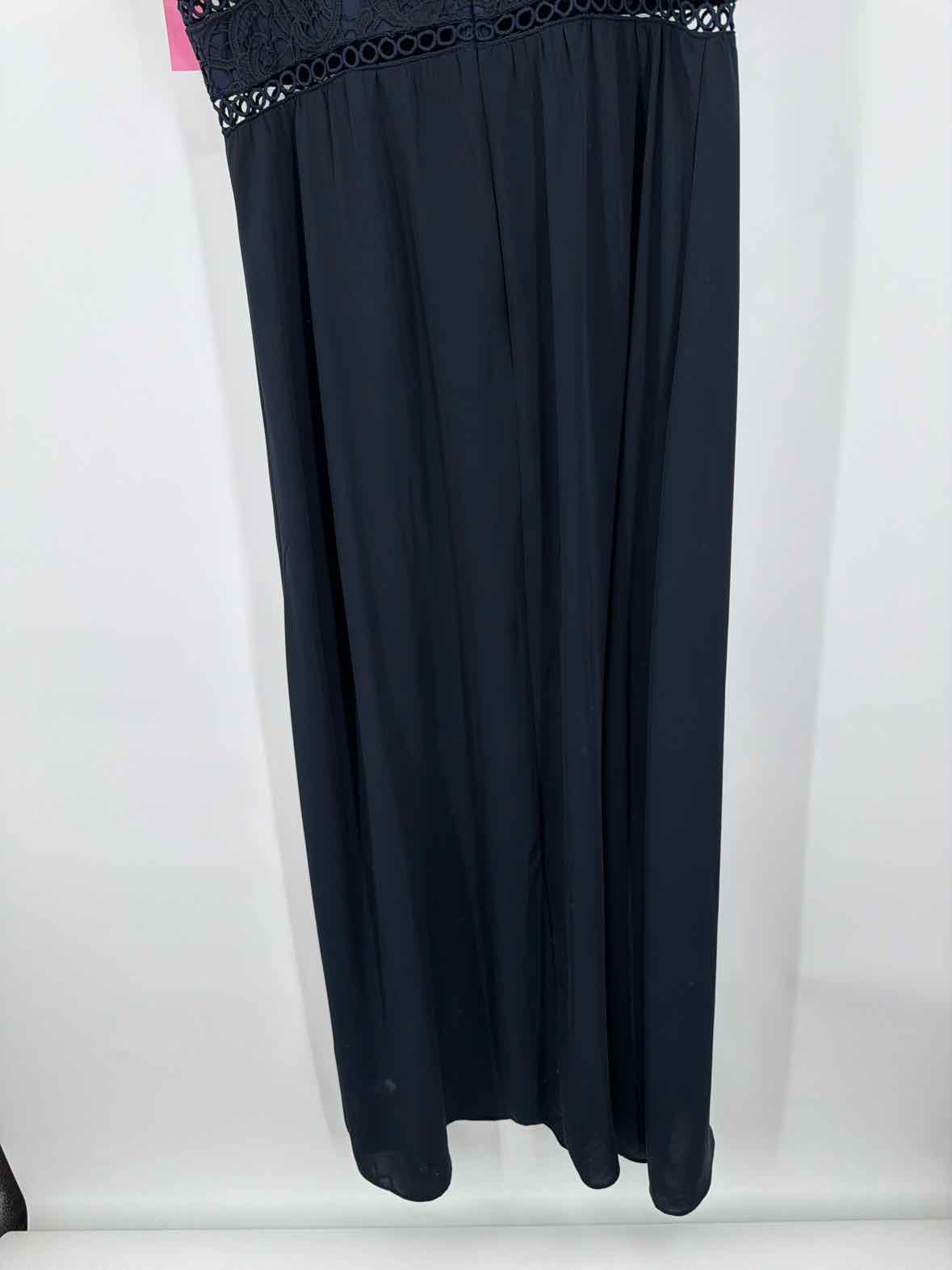 Pre-Owned Style State Navy Size Large Evening Long Sleeveless Dress | True Fashionistas.