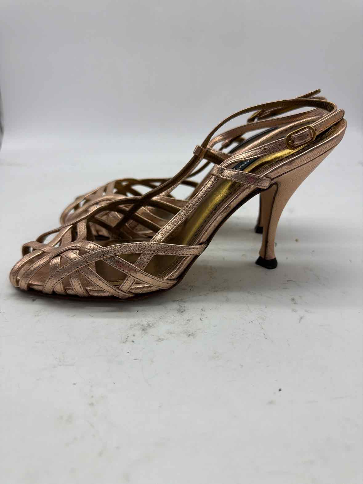 Pre-Owned Dolce & Gabbana Gold Size 6 Strappy Heels | True Fashionistas.