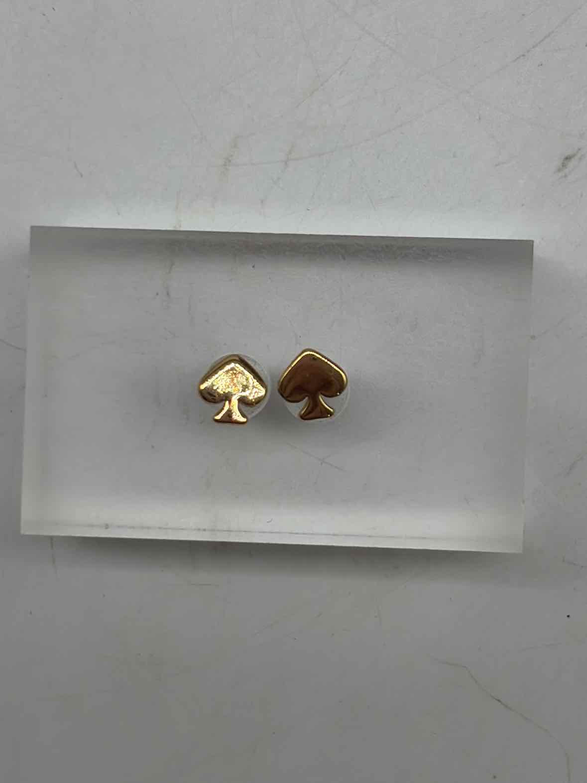 Pre-Owned Kate Spade Gold Spade Stud Earrings | True Fashionistas.