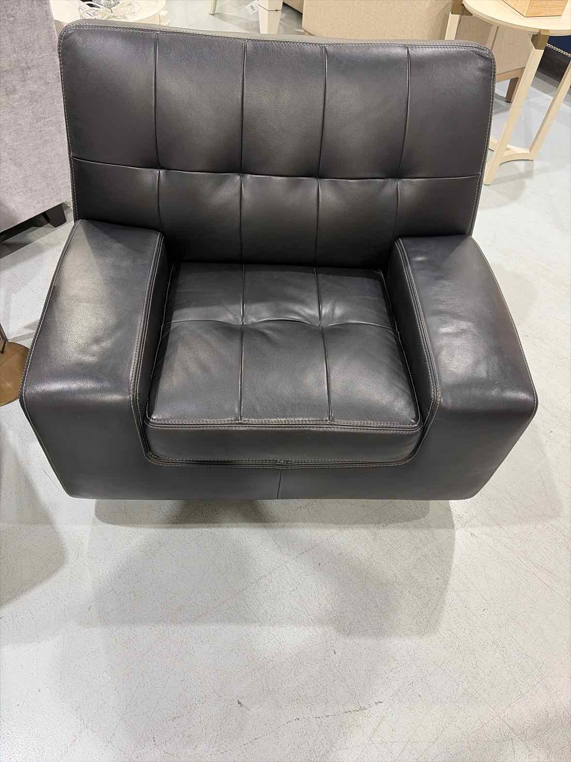 W. Schillig Black Leather Living Room Chair | True Fashionistas.