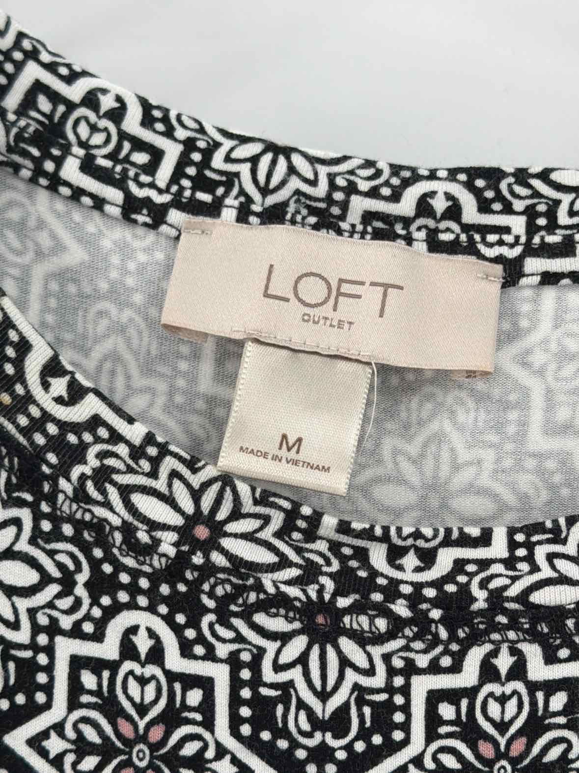 Pre-Owned Loft Black Size Medium Short Sleeveless Dress | True Fashionistas.