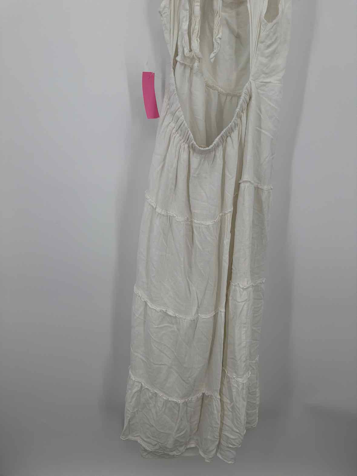 Pre-Owned Altar'd State White Size Large Long Sleeveless Dress | True Fashionistas.