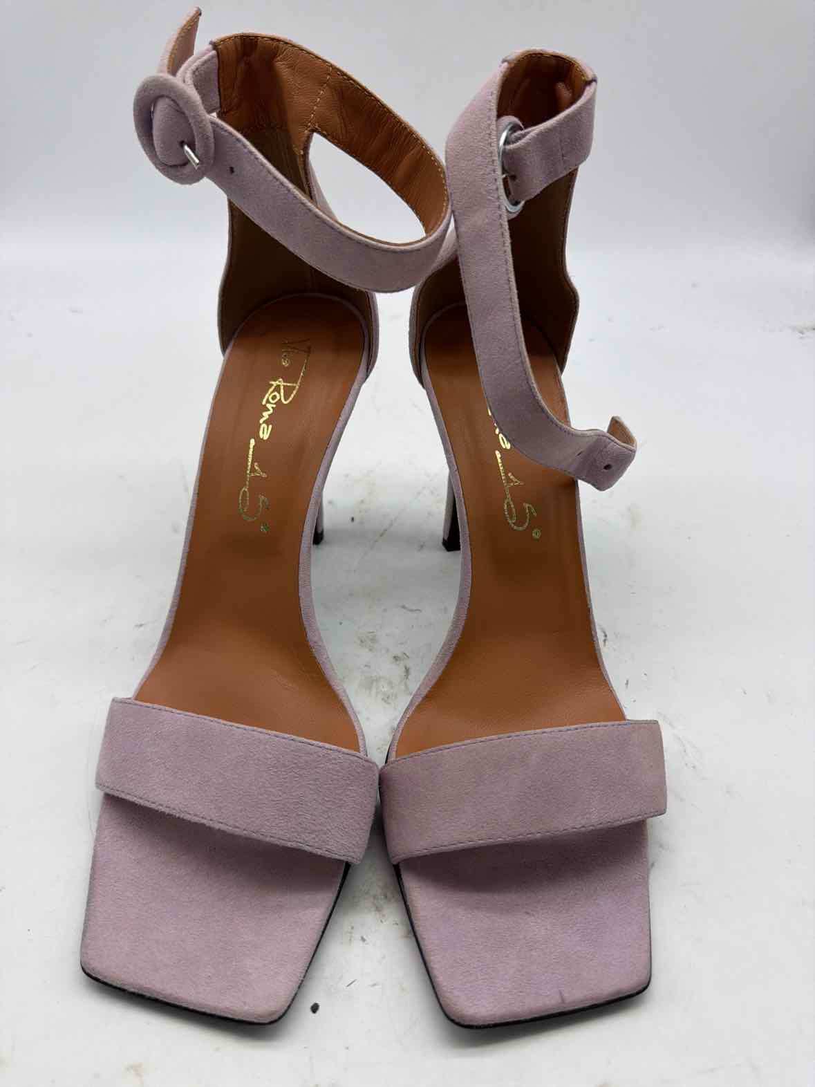 Pre-Owned Via Roma 15 Purple Size 8 Ankle Strap Heels | True Fashionistas.