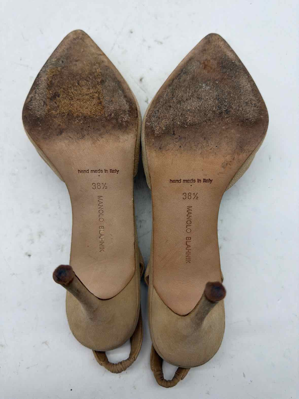 Pre-Owned Manolo Blahnik Tan Size 8.5 Slingback Heels | True Fashionistas.