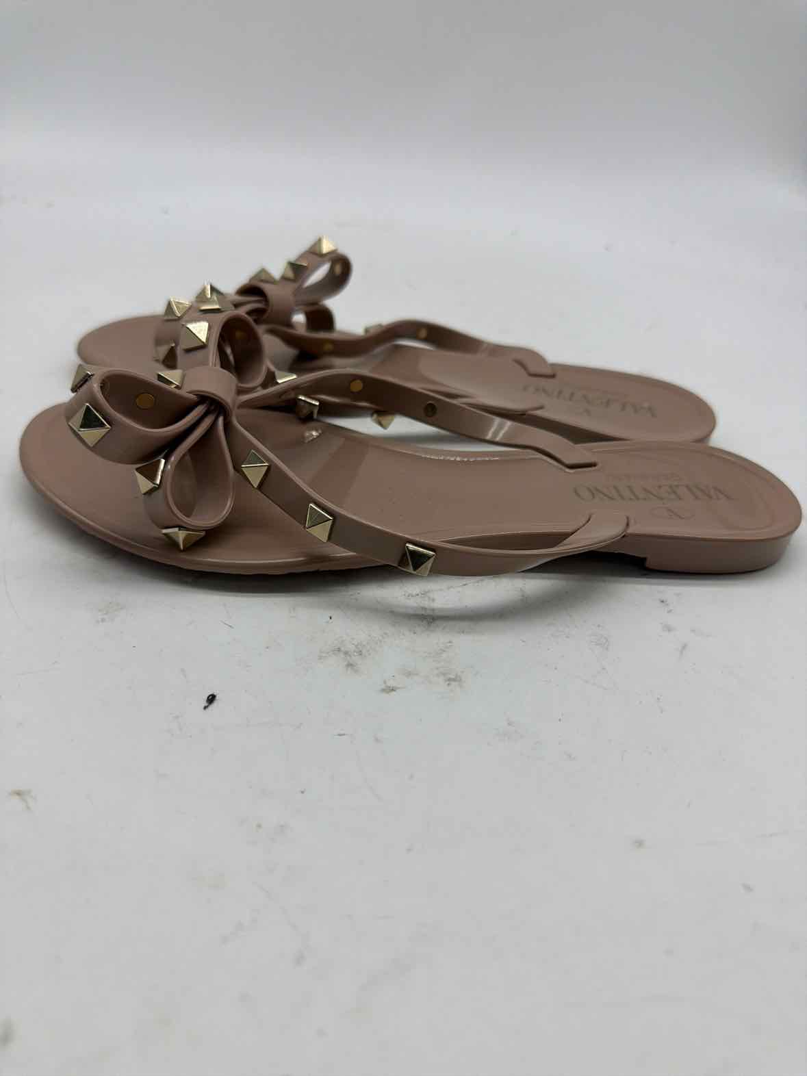 Pre-Owned Valentino Tan Size 36 Jelly Rockstud Thong Sandals | True Fashionistas.
