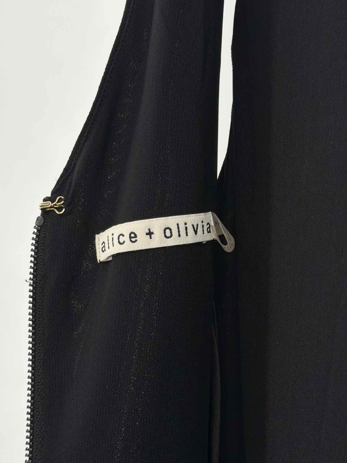 Pre-Owned Alice + Olivia Black Size 2 Short Sleeveless Dress | True Fashionistas.