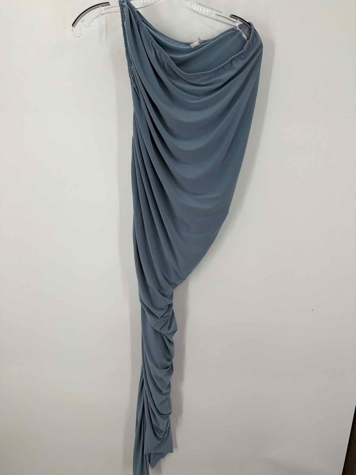 Pre-Owned Norma Kamali Blue Size Large Long Evening Gown | True Fashionistas.