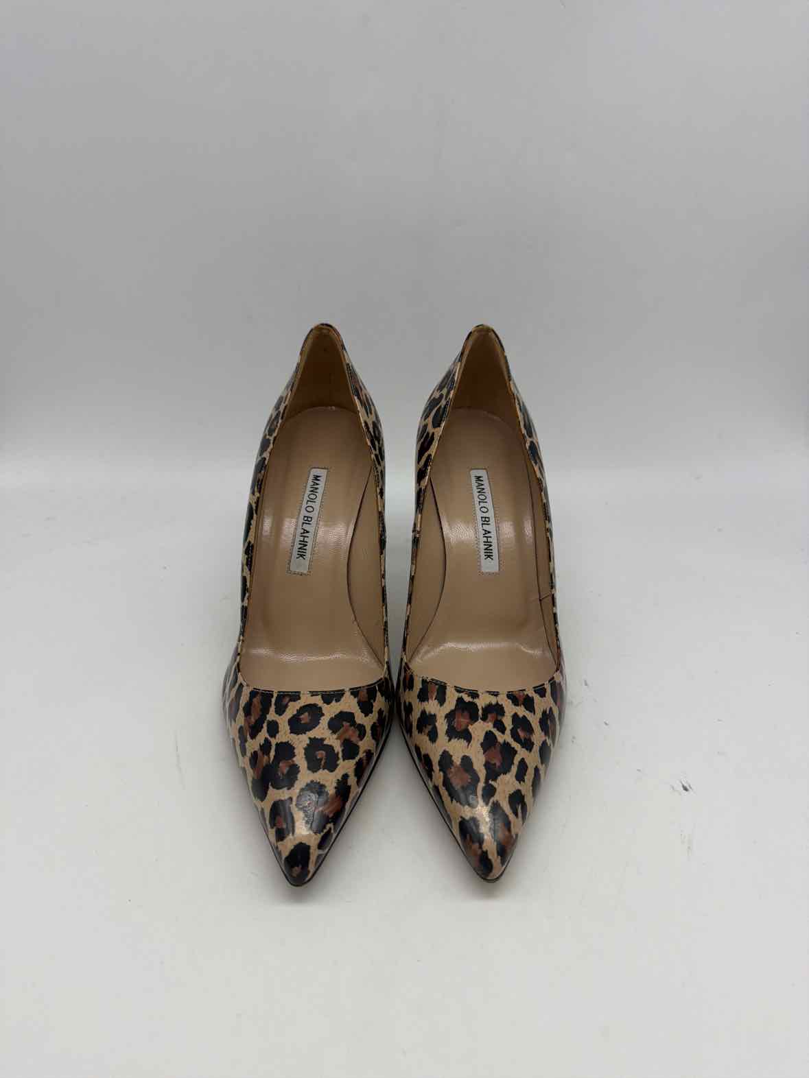 Pre-Owned Manolo Blahnik Tan Size 37.5 Leopard Pump Heels | True Fashionistas.