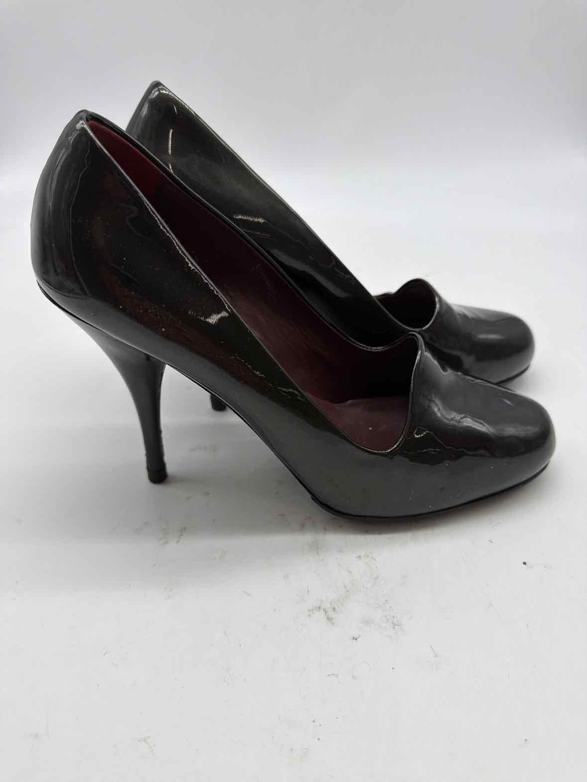 Pre-Owned Miu Miu Green Size 36 Pump Heels | True Fashionistas.