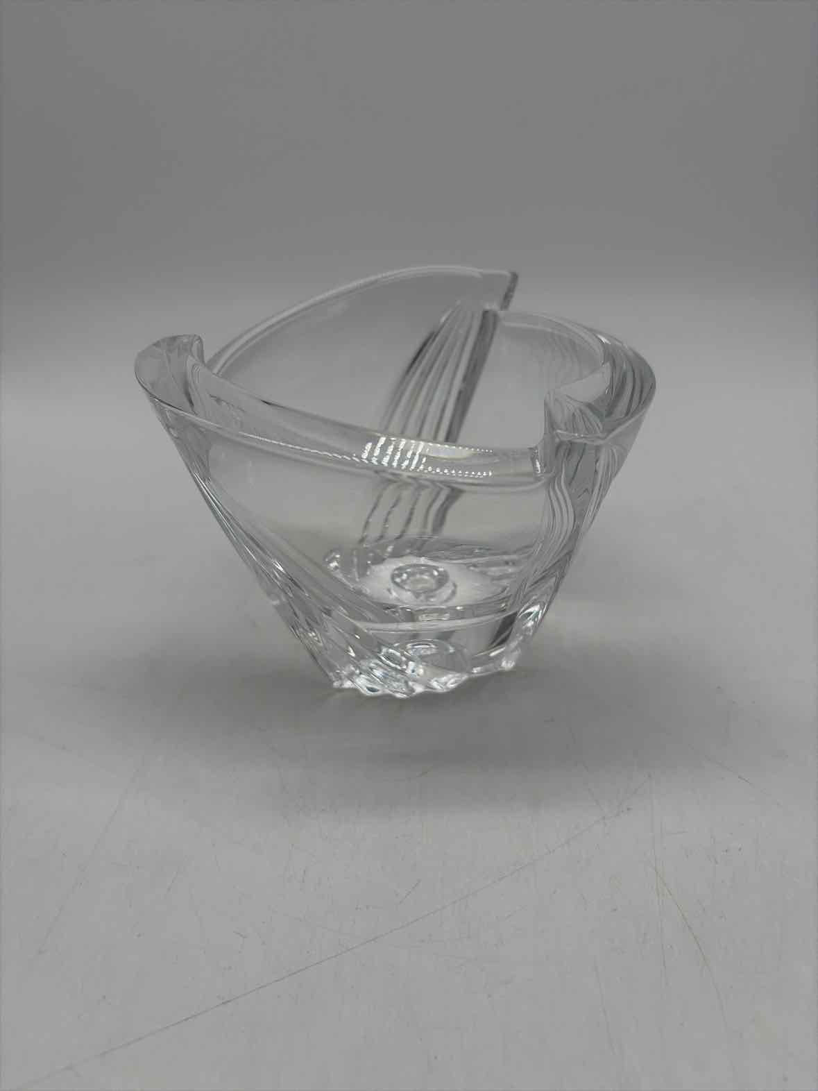 Small Crystal Bowl | True Fashionistas.