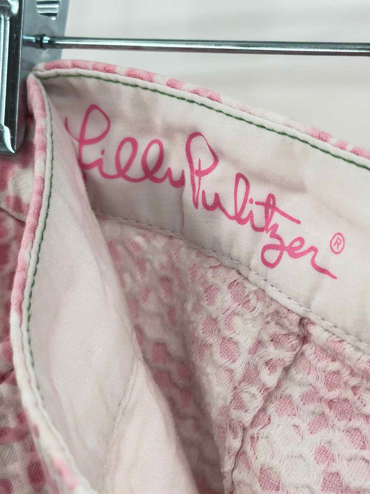 Pre-Owned Lilly Pulitzer Pink Size 0 Buttercup Printed Shorts | True Fashionistas.