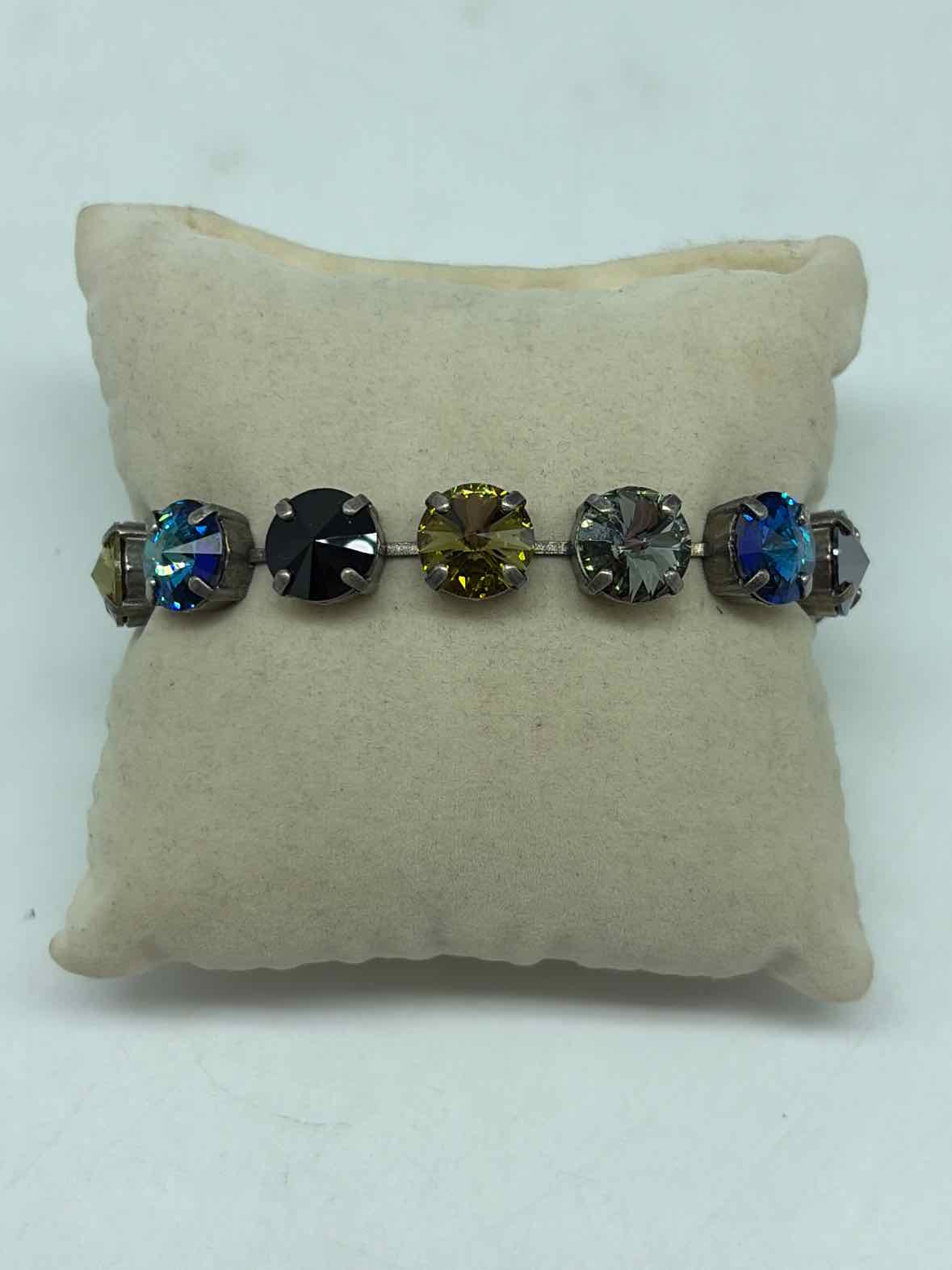 Sabika Blue and Green Rock Candy Clasp Bracelet | True Fashionistas.