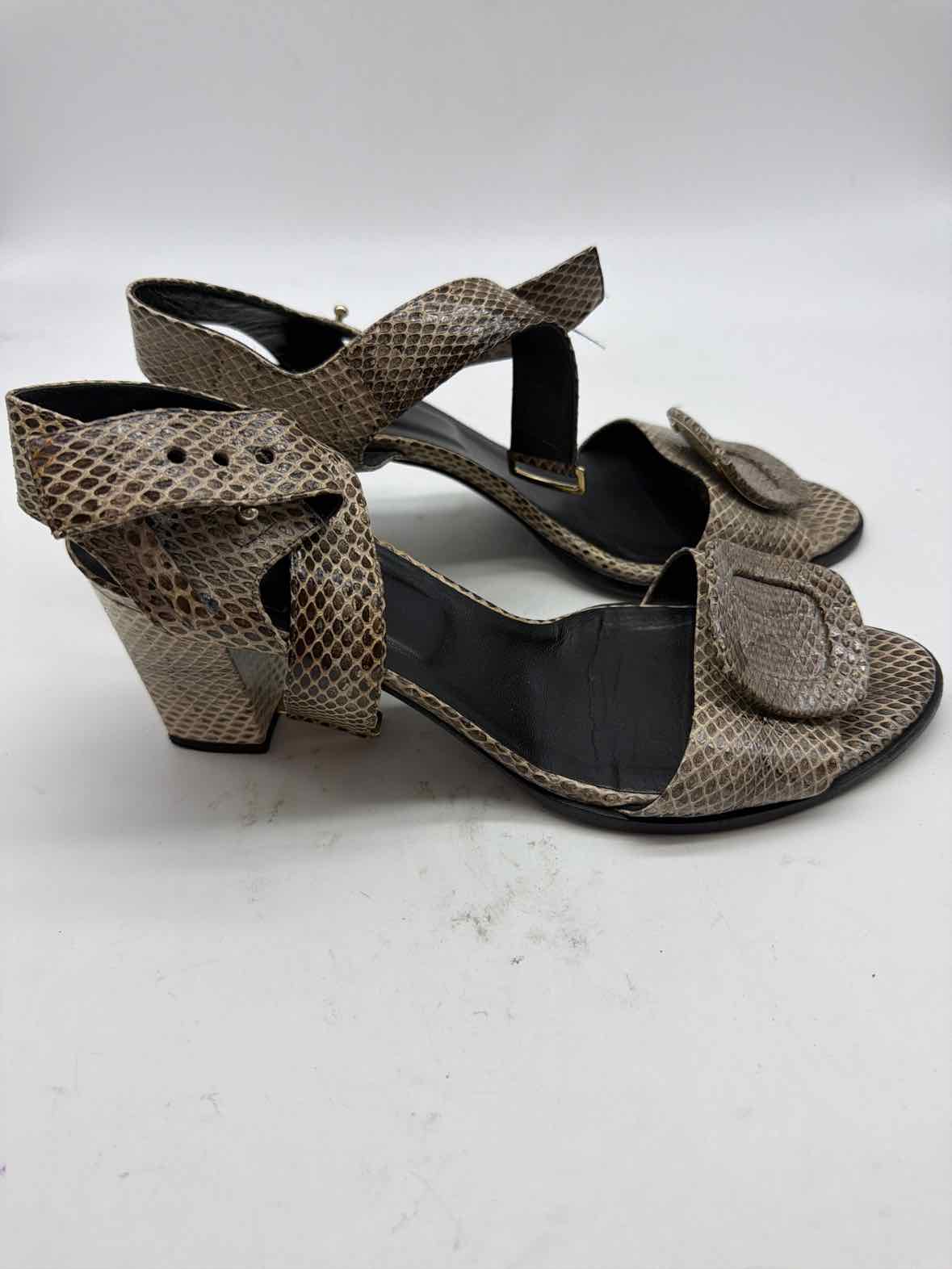 Pre-Owned Roger Vivier Tan Size 39 Block Heel Heels | True Fashionistas.
