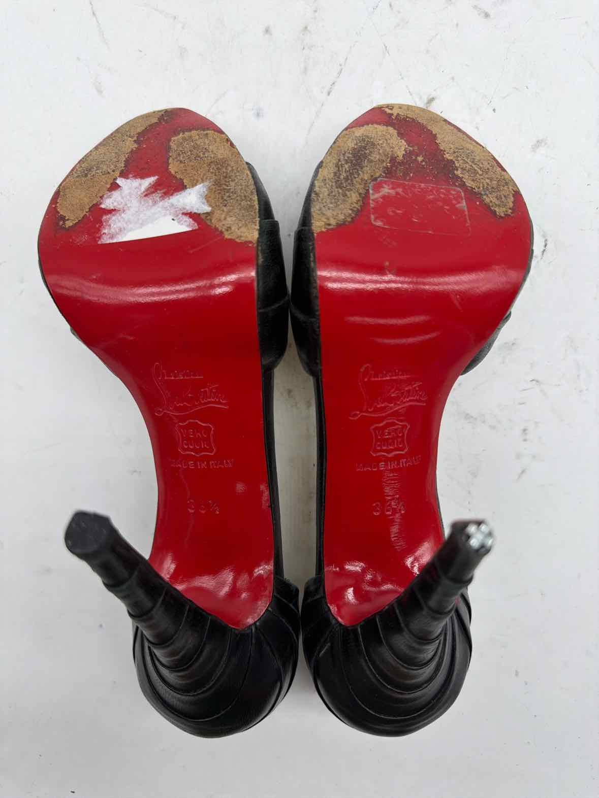 Pre-Owned Christian Louboutin Black Size 6.5 D'orsay Heels | True Fashionistas.