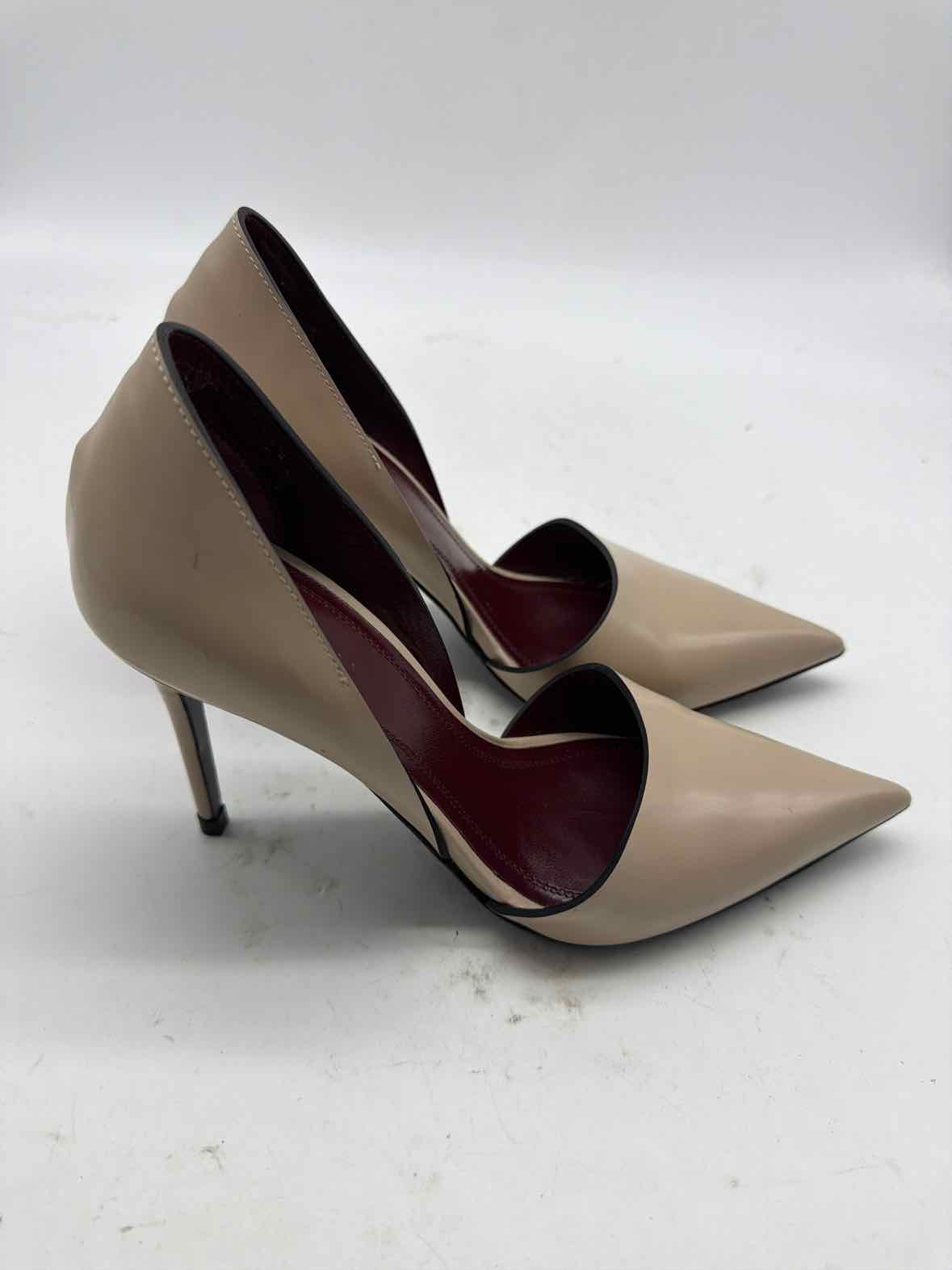 Pre-Owned Celine Tan Size 35 D'orsay Heels | True Fashionistas.