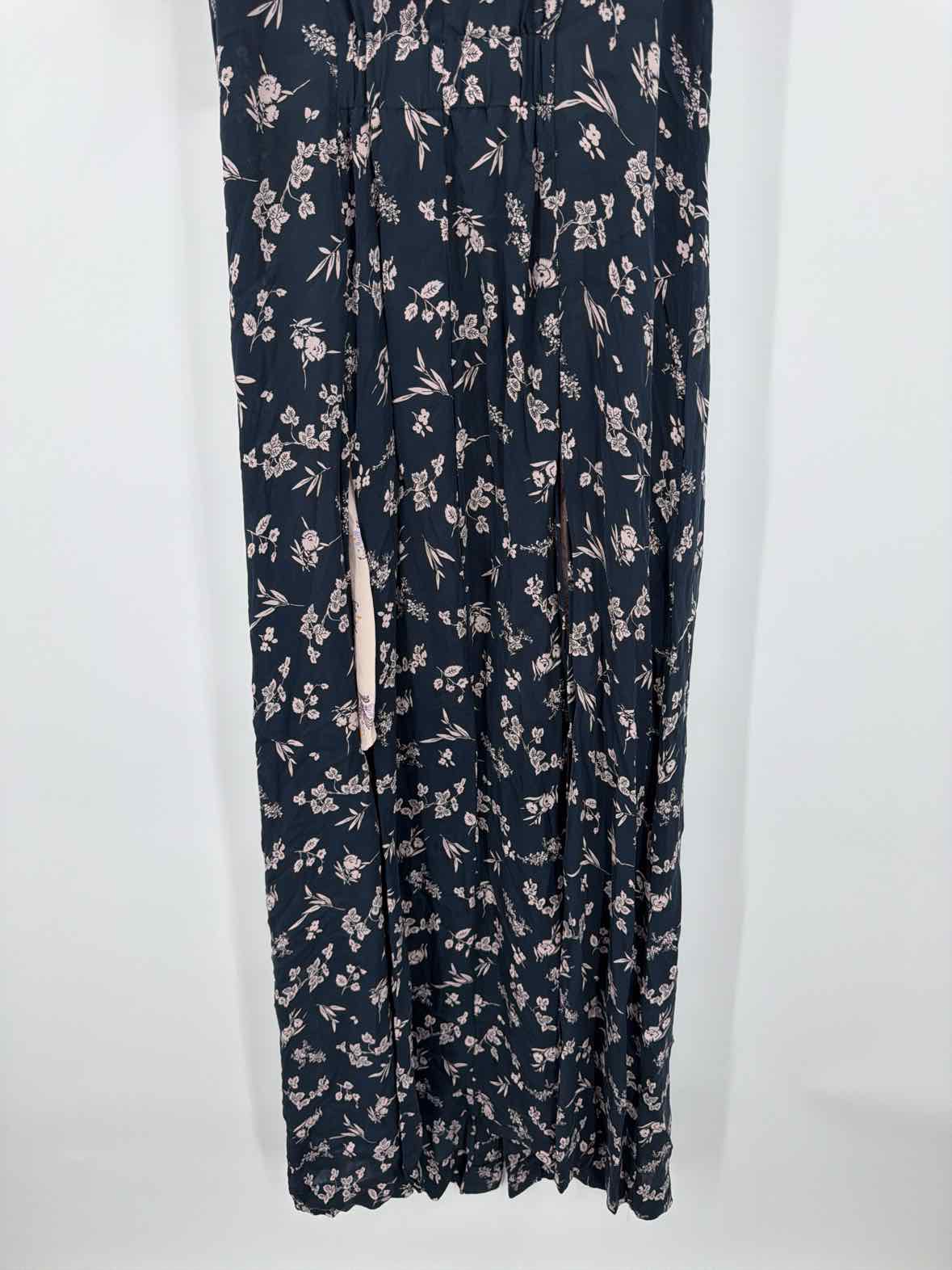 Pre-Owned Cinq a Sept Navy Size 00 Long Sleeveless Dress | True Fashionistas.