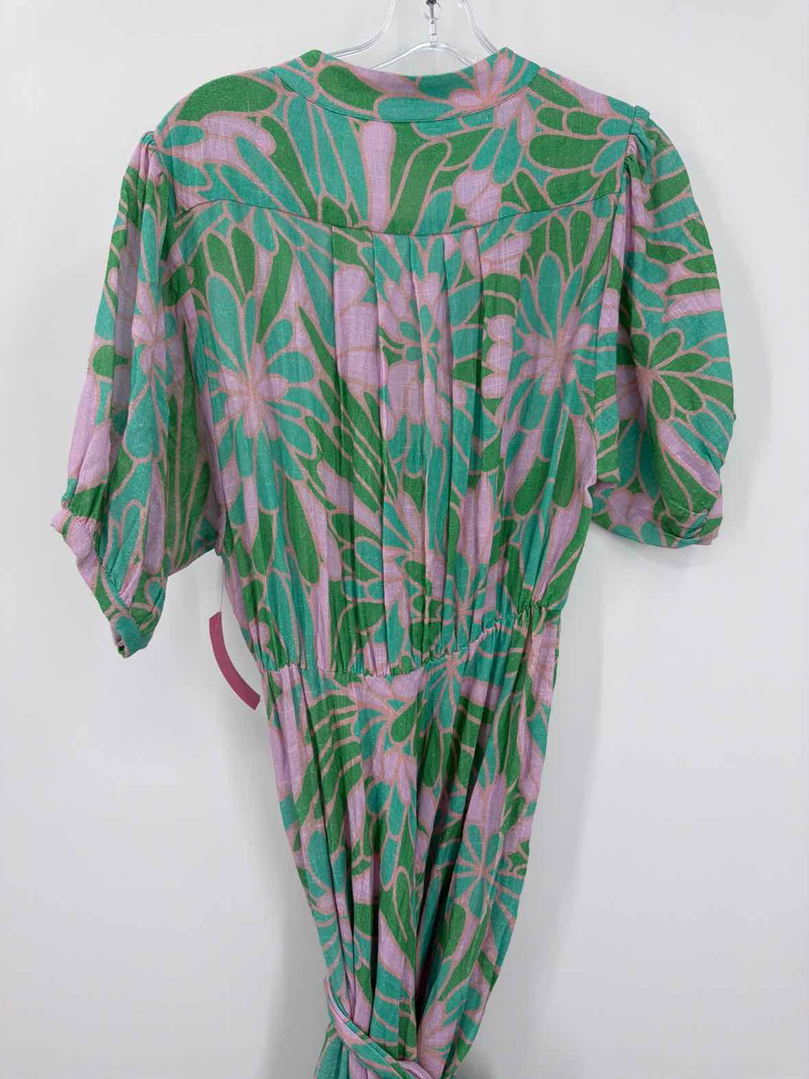 Pre-Owned Soler Green Size S/M Long Short Sleeve Dress | True Fashionistas.