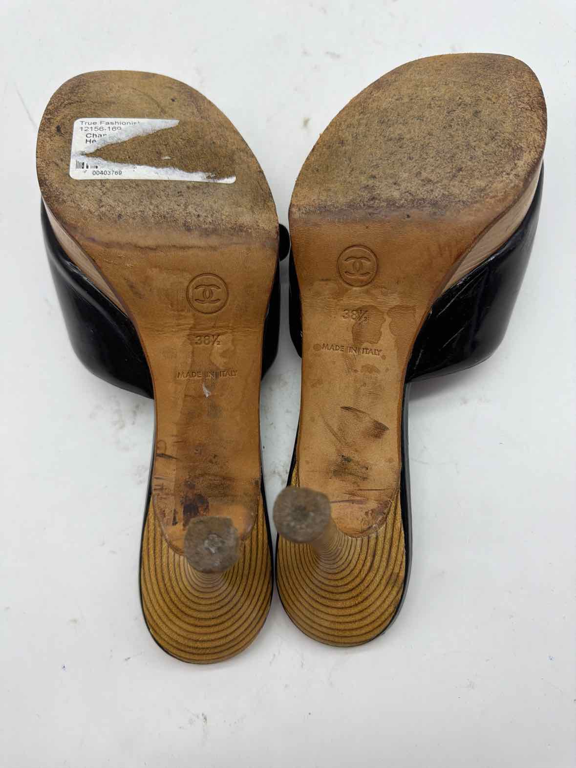 Pre-Owned Chanel Black Size 8.5 Mule Heels | True Fashionistas.