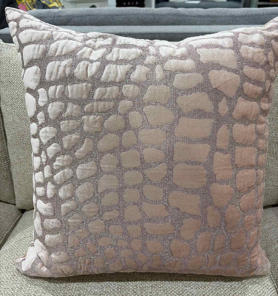 Z Gallery Pink Metalic Leopard Print Fabric Pillow | True Fashionistas.